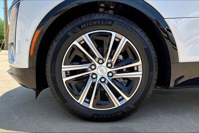 2025 Cadillac LYRIQ Luxury 1