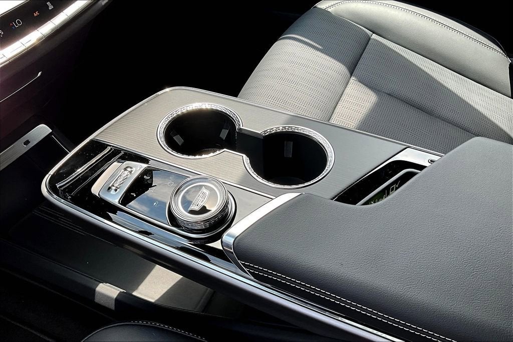 2025 Cadillac LYRIQ Sport 1