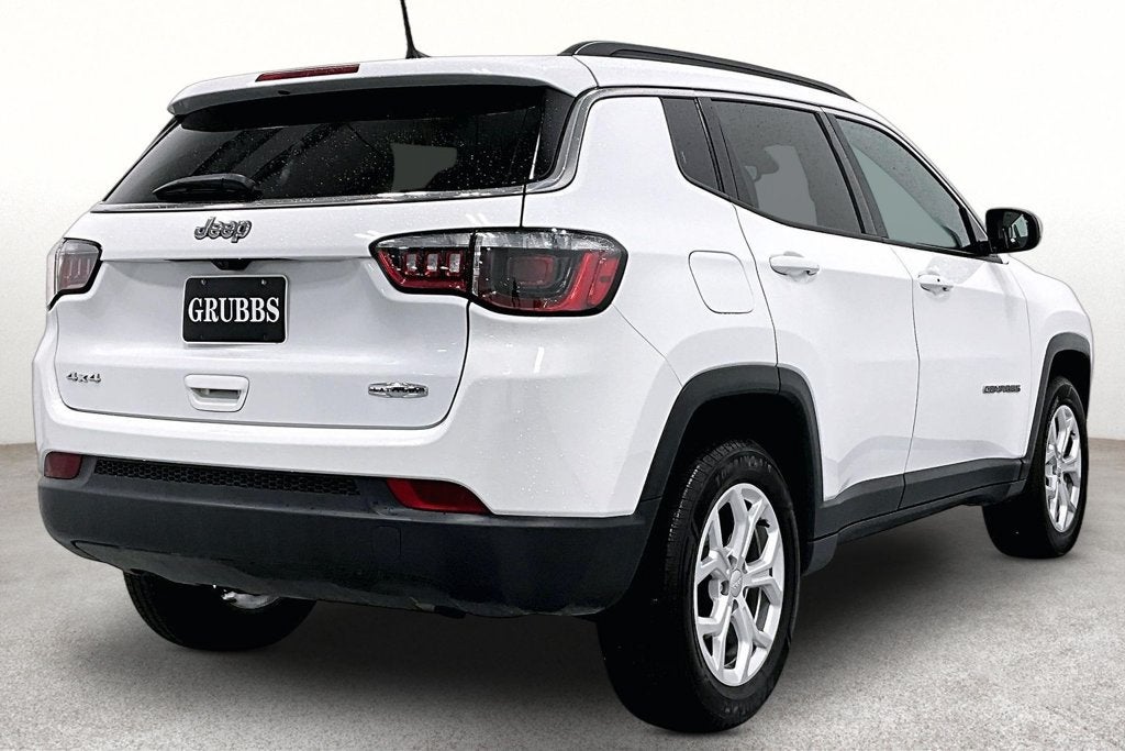 Used 2024 Jeep Compass Latitude with VIN 3C4NJDBN1RT110963 for sale in Wichita Falls, TX