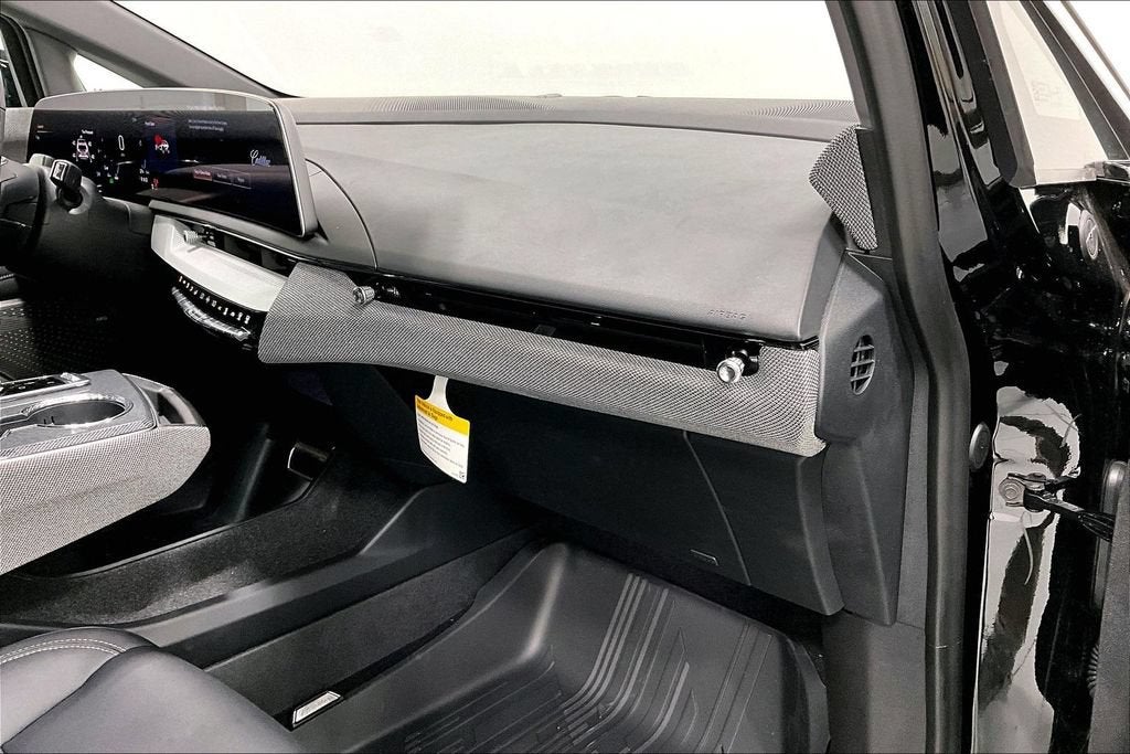 2027 Cadillac OPTIQ Luxury - Photo 10