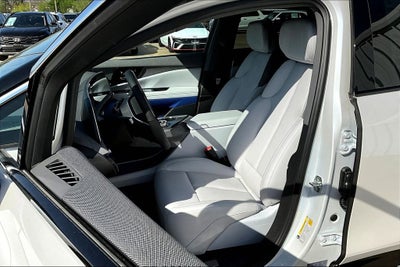 2025 Cadillac OPTIQ Luxury 1