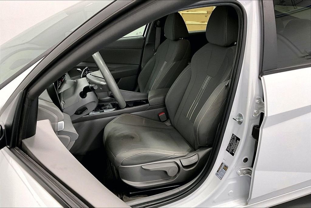 2022 Hyundai Elantra Hybrid Blue