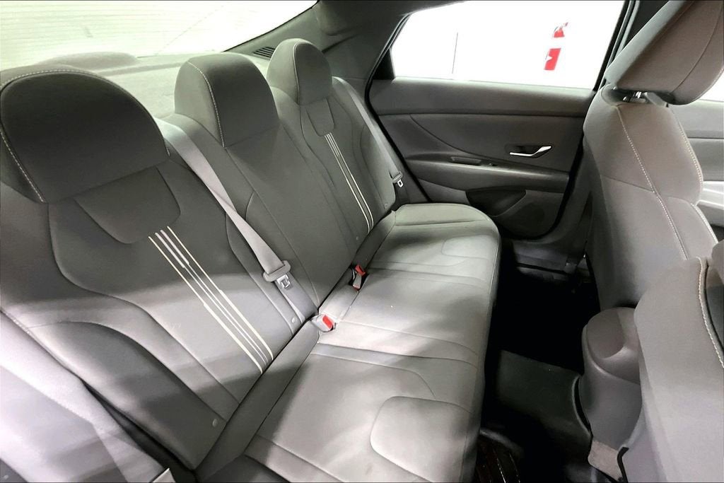 2022 Hyundai Elantra Hybrid Blue