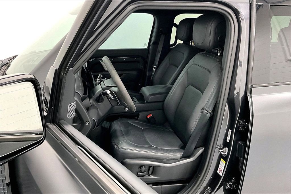 2024 Land Rover Defender Carpathian Edition