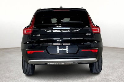 2024 Volvo XC40 B5 Plus Bright Theme