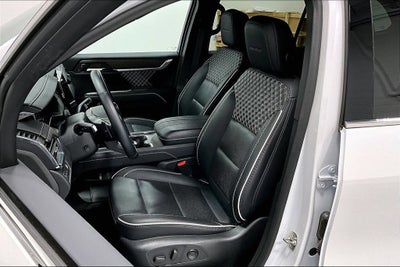 2025 GMC Acadia Denali