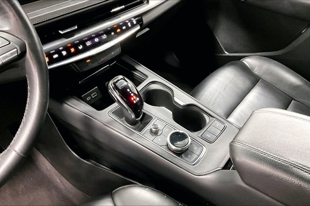 2024 Cadillac XT4 Premium Luxury